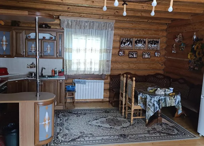 біля синевіру Synevyrsʼka Polyana