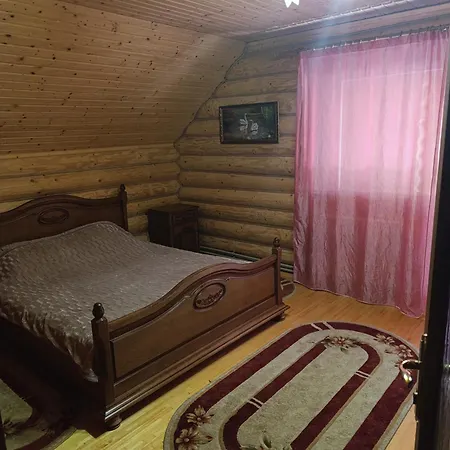 біля синевіру Villa